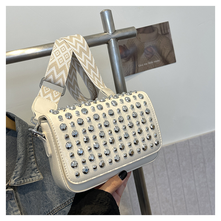 Elegant Full-Diamond Rhinestone Handbag with Adjustable Straps for Casual Wear