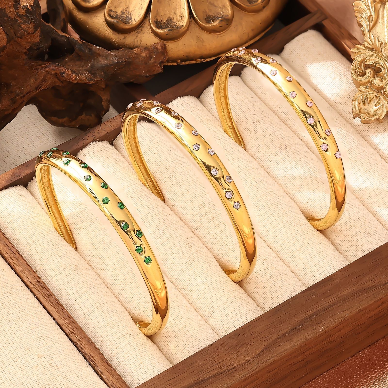 Trendy Style Zircon Inlaid for Women Hot Selling Titanium Steel Gold Plated High-end Bracelet