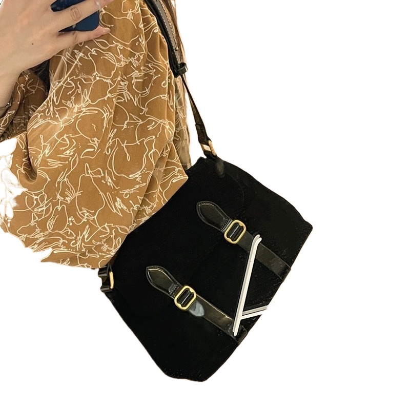 designer Women's Bag 2025 Korean Niche Design Matte Retro Single Shoulder Crossbody Messenger Bag Autumn Winter Large Capacity Underarm Bag