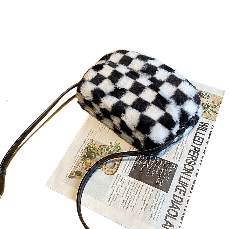 designer Fluffy Bag Autumn Style High-end Women's Black and White Plaid Plush Saddle Bag Niche Design Single Shoulder Crossbody Bag for Women