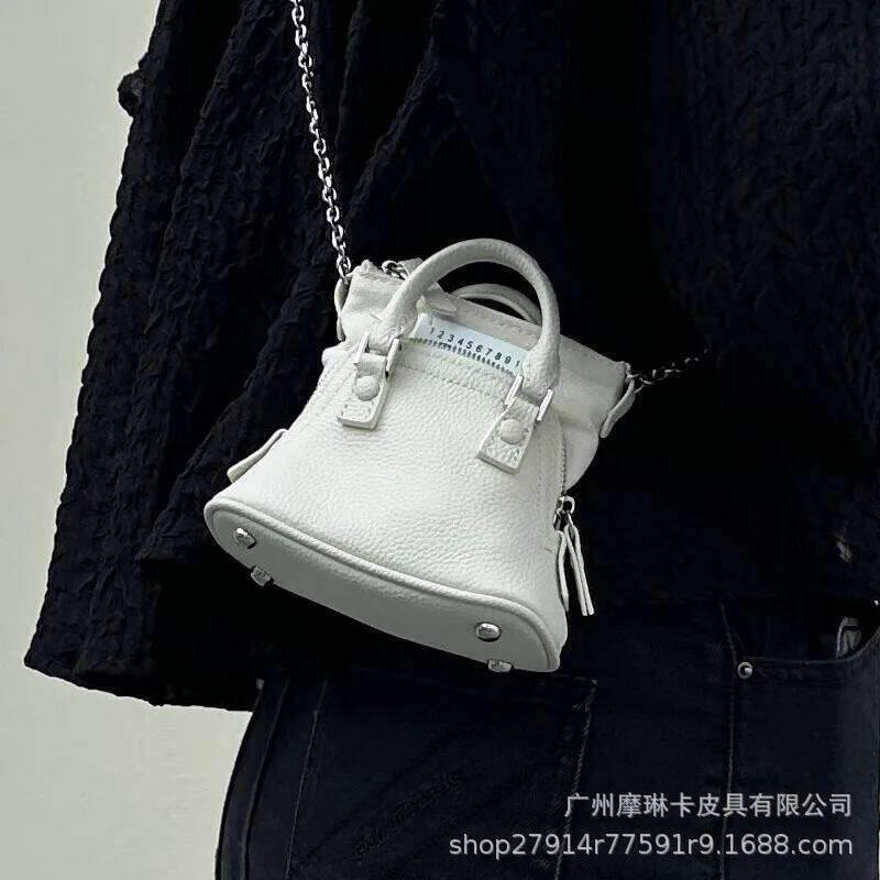 Fashionable Versatile Crossbody Handheld Genuine Leather Shell Factory Direct Sales Chain Mini Bag