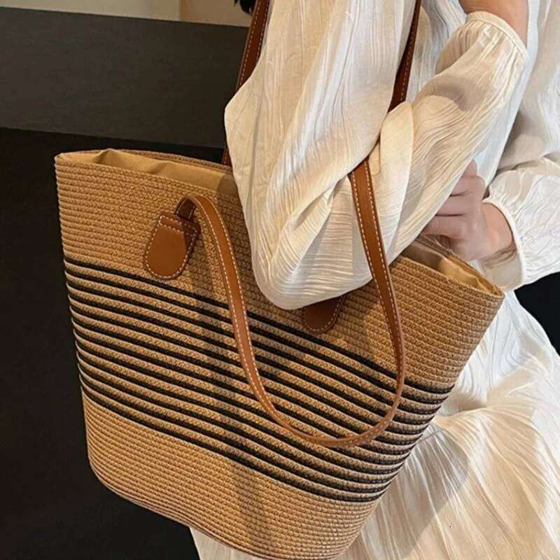 Straw women's summer inswind 2024 new beach seaside outdoor travel vacation large capacity shoulder bag