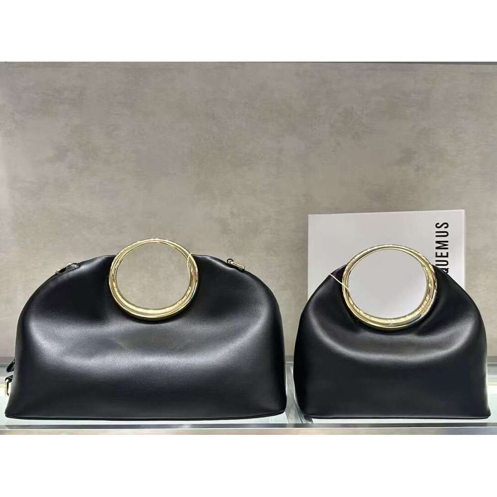 French Niche Design Single Shoulder Crossbody Handheld Round Shell Ins Style Casual Wrist Bag