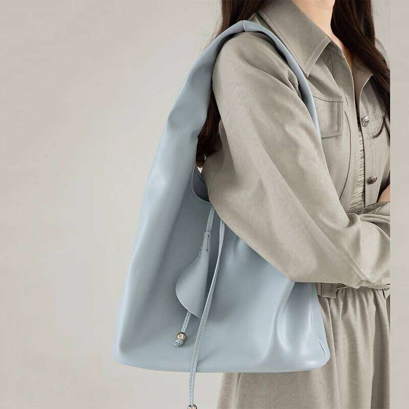 2025 New Simple Design Shoulder Bags Women Solid Color Soft Leather Underarm Bag Large Capacity Lady Handbags