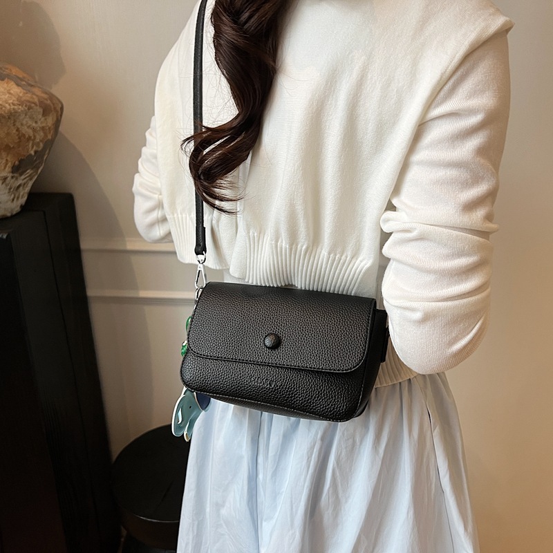 designer 2025 New High-Quality Fashion Casual Versatile Commuter Shoulder Bag for Women Stylish Solid Color Crossbody Bag