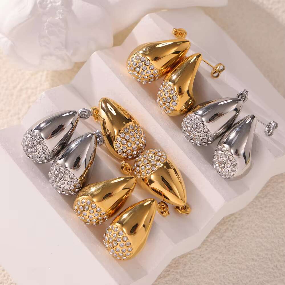 Fashion Moissanite Jewelry Waterproof 18K Gold Plated Titanium Stainless Steel Diamond Stud Earrings Women