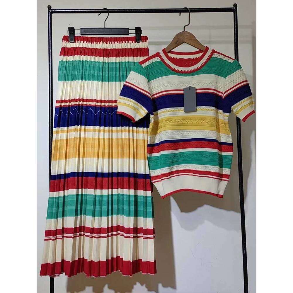 Retro 2024 Women's Spring/Summer New Two-Piece Striped Knit Joker Top+Elastic Waist And White Skirt Swing Overskirt Fashion Suit