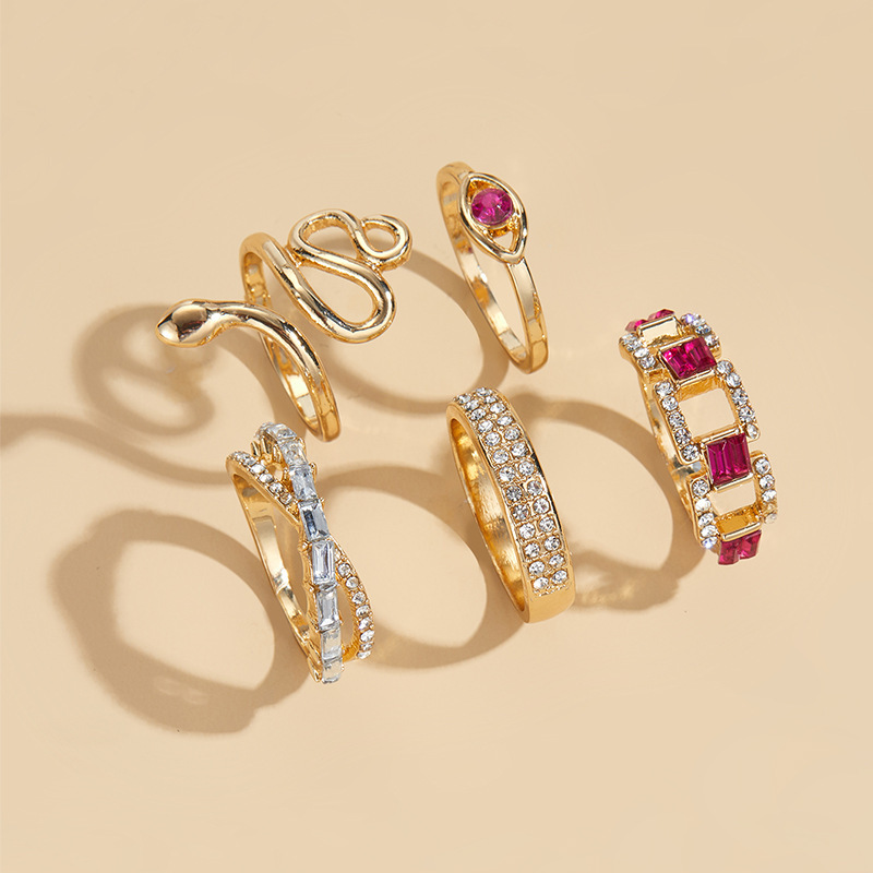 New European and American Style Alloy Snake shaped Ring Set Five piece Stackable Rings for Women