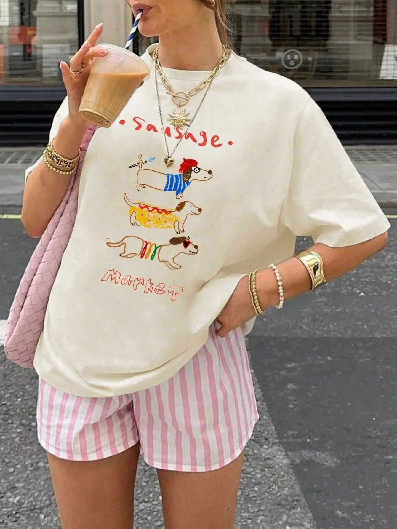 Dachshund and letter print short-sleeved T-shirt Casual and versatile style Suitable for summer daily wear and going out 250529