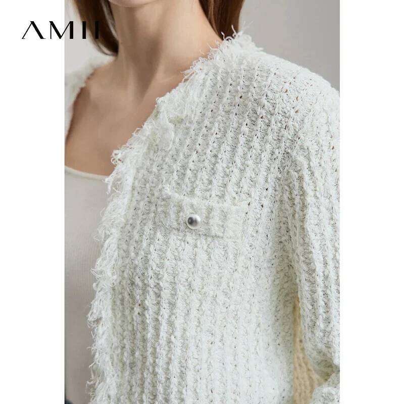 Amii Minimalist Tassel Front Shoulder Long Sleeve Women's Cardigan 2025 Spring New Commuter Splicing Short Straight Top 12551057