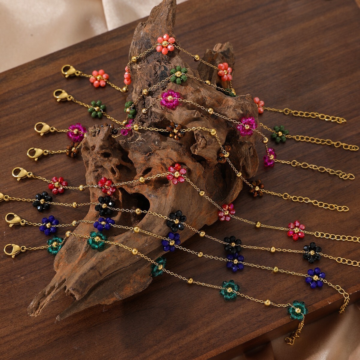 Bracelet for Women Gold-Plated Cute Fresh Crystal Small Flower Titanium Steel Jewelry