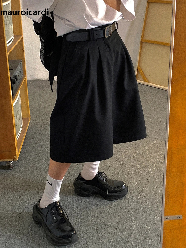 Mauroicardi Spring Summer Loose Casual Soft Black Pleated Shorts for Men with High Waist Short Straight Pants Clothes 250529