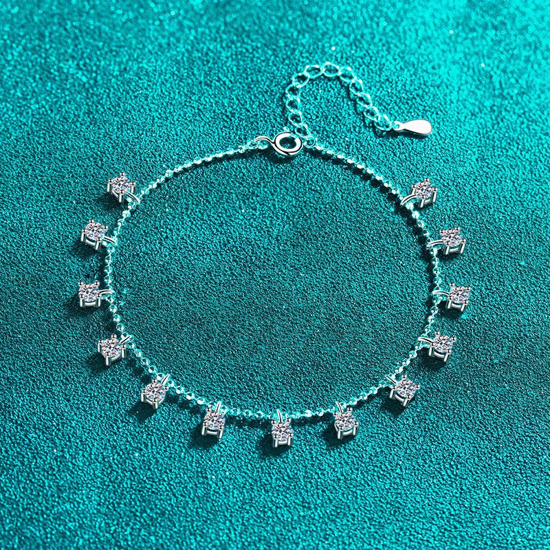 925 Sterling Silver Moissanite Heart Bracelet, Platinum Plated Adjustable Elegant Bracelet for Everyday Luxury