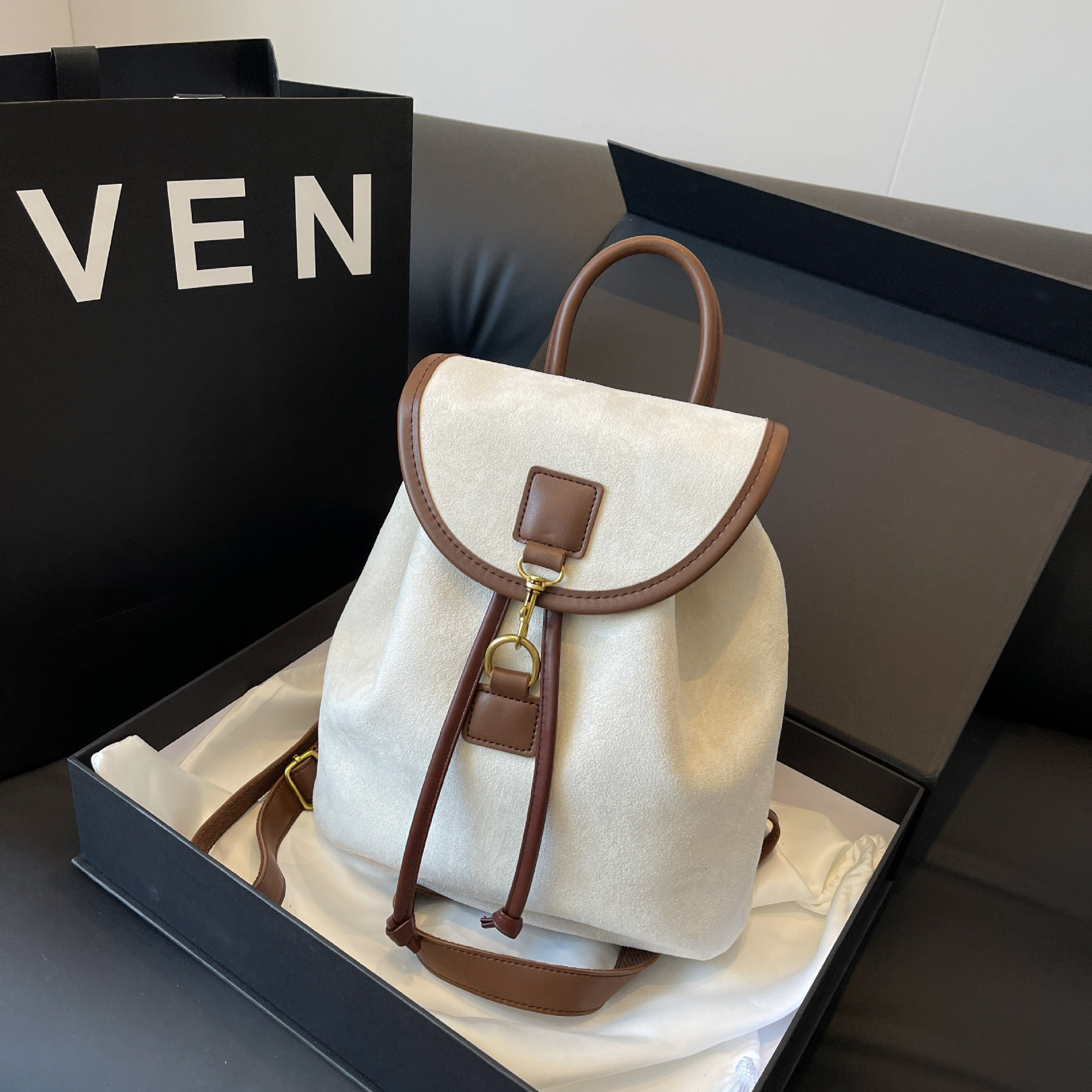 designer High-End Backpack for Women 2025 New Fashion Trendy School Bag for Girls College Students Large Capacity Handbag