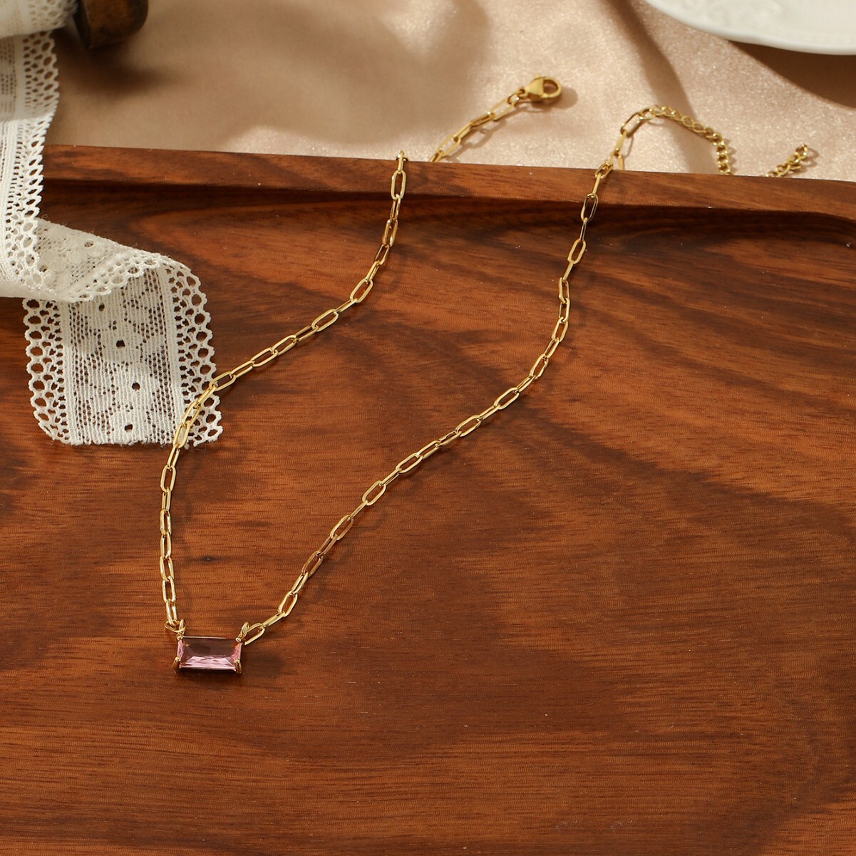 Necklace for Women Fashionable Elegant Gold-Plated Non-Fading Square and Round High-End Sense Jewelry