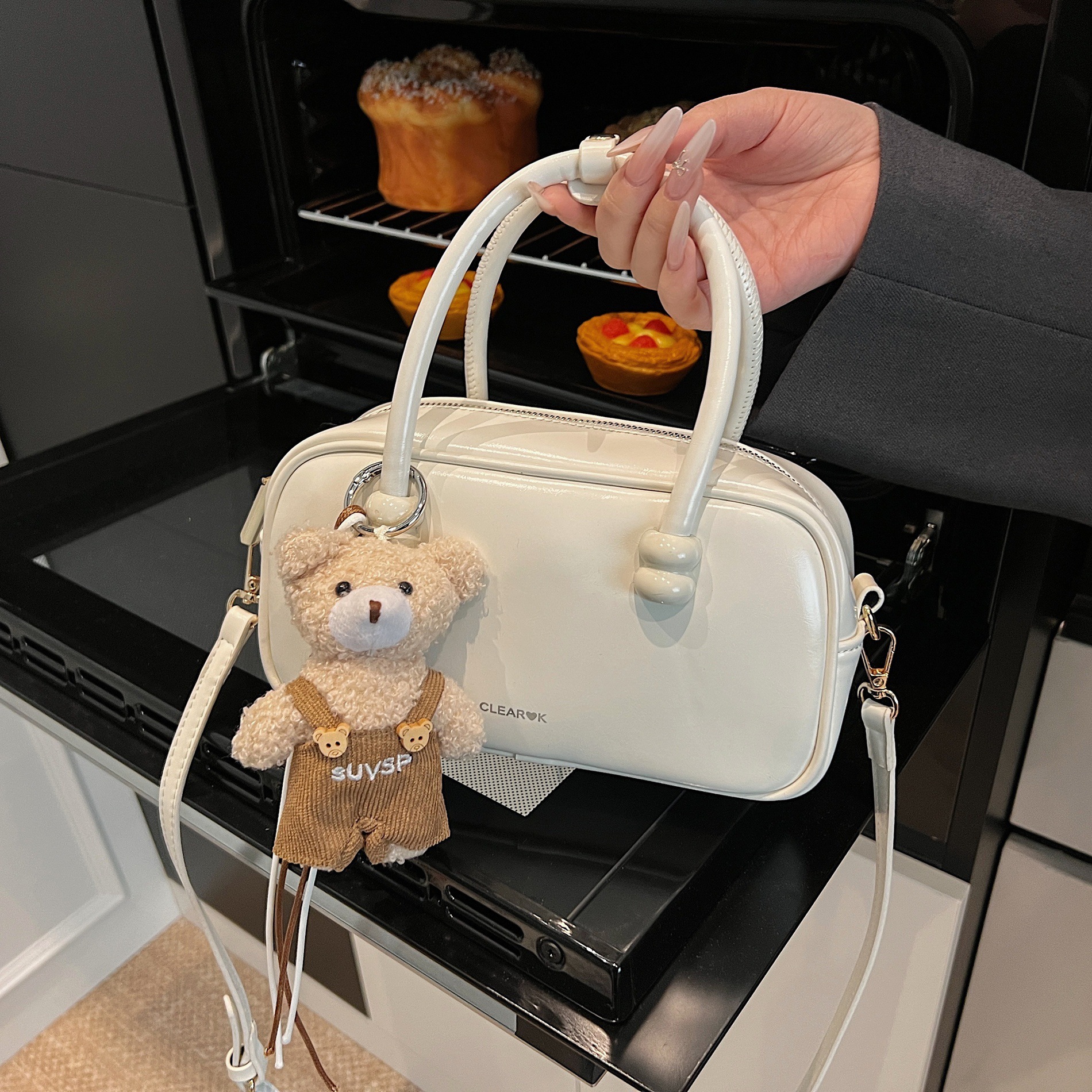 designer High-End Bowling Bag 2025 New Simple Boston Handbag Versatile Shoulder Crossbody Small Square Bag for Women