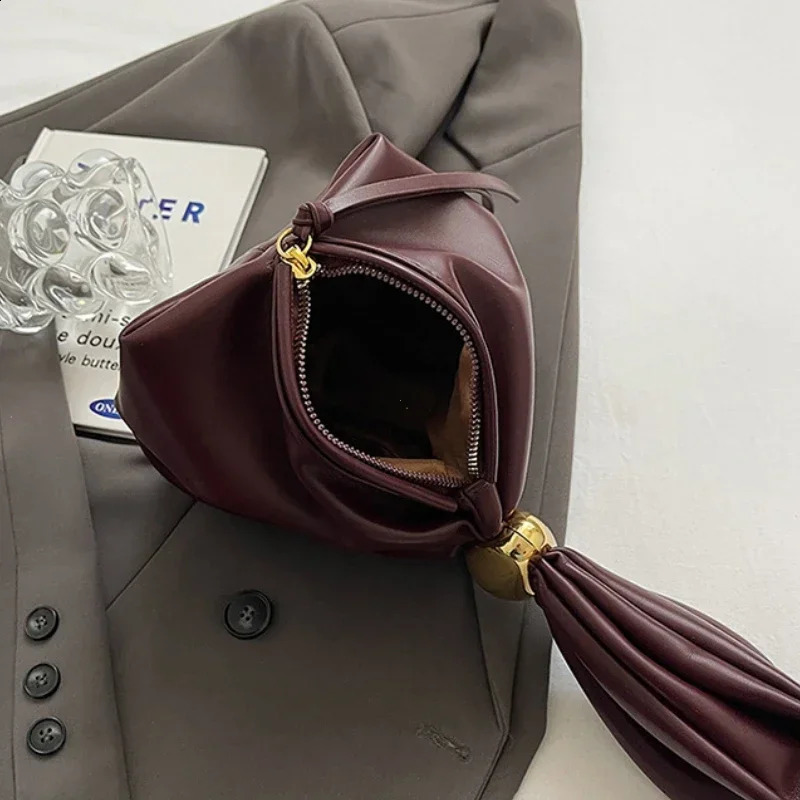 Personalized Soft Leather Clutch Bag Women Pleated Mini Bucket Pouch Temperament Side Zipper Party Evening Bags 250530