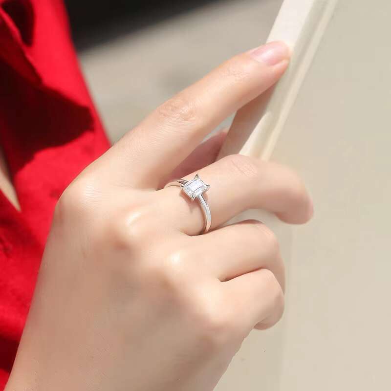 Fine Jewelry Emerald Cut Ring Rhoudium Plated Solitaire Setting Ring 925 Sterling Silver VVS Moissanite Diamond Jewelry