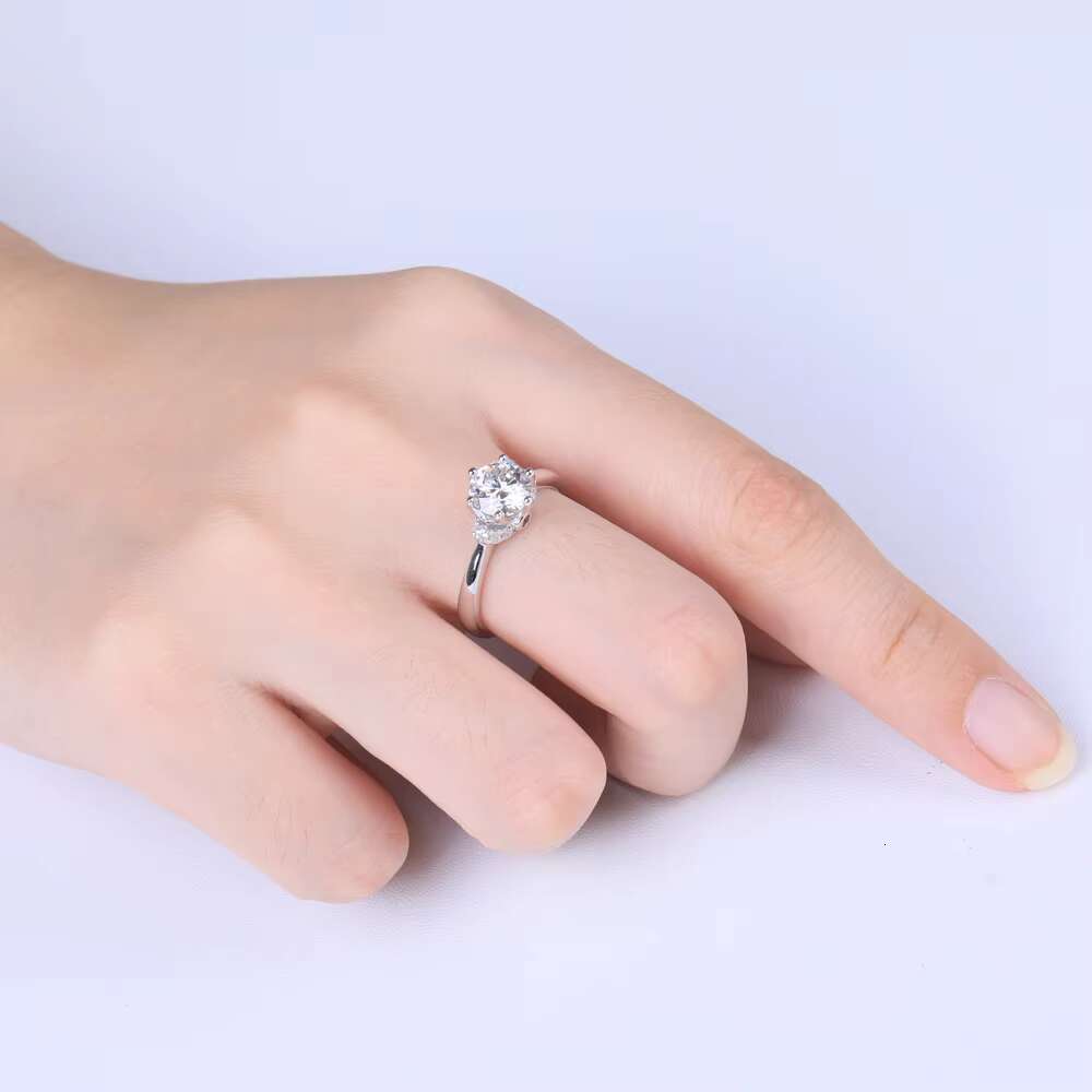 Jewelry Factory Direct Supply 1CT Moissanite Ring in Sterling Silver Elegant Direct-to-Consumer Moissanite Rings