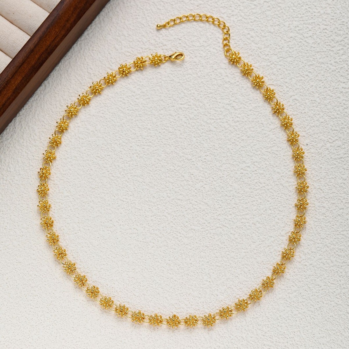 Suower Pattern Necklace Internet Celebrity Same Light Niche Versatile Accessories Chic Style for Women