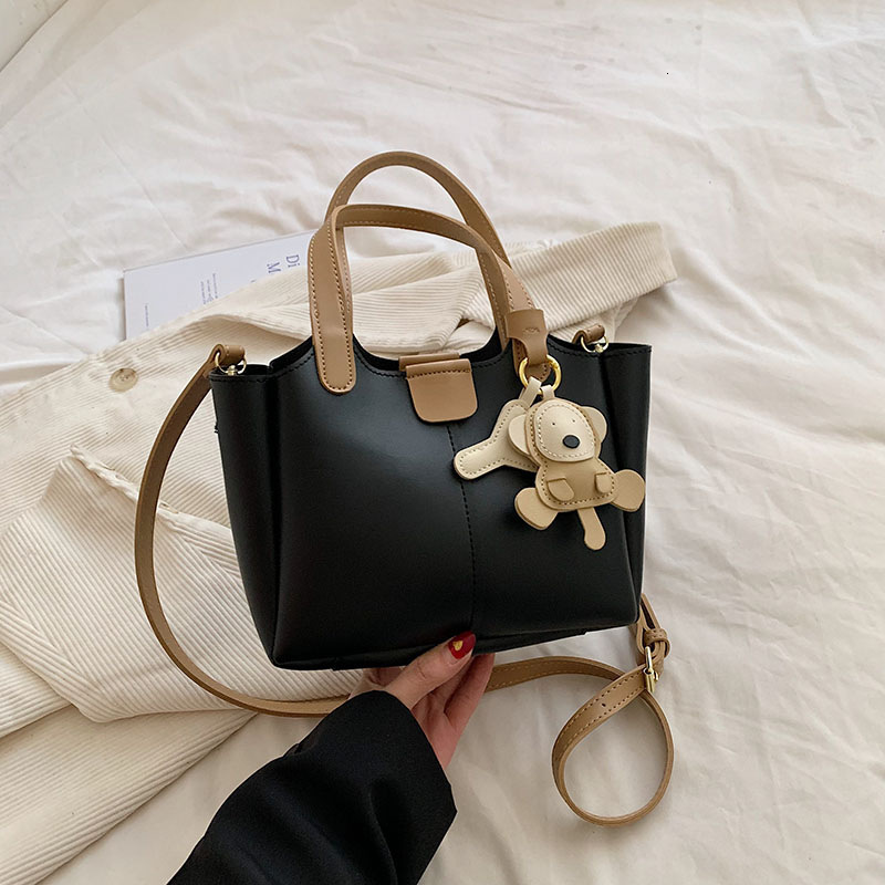 Fashionable and minimalist large capacity handbag, fashionable women's small bag, new shoulder bag, designer women's crossbody bag