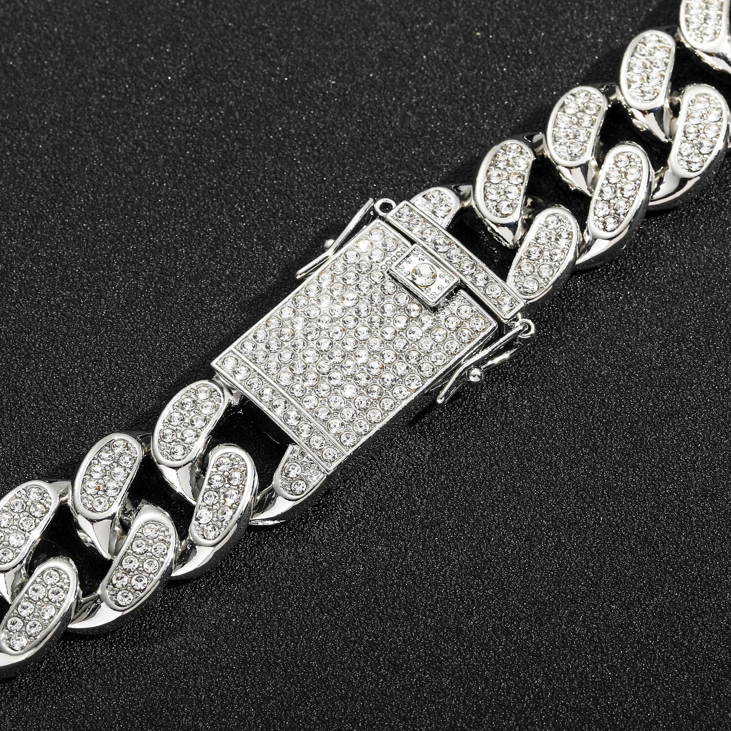 Bold Exaggerated Hip-Hop Bracelet Cuban Chain 20mm Thick Heavy Craft Large Buckle Head Inlaid with Diamonds Street Style Mens Bracelet moissanite