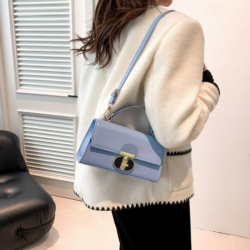 Free Shipping Designer Bag 2025new Design Niche Underarm High-end And Fashionable Buckle Single Shoulder Crossbody Bag Solid Color Texture Small Squar