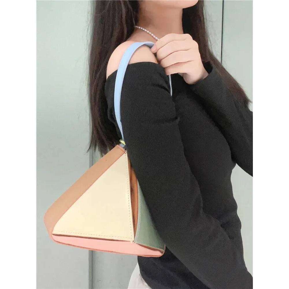 Crossbody Bag Women New Pleated Fashion Shoulder messenger PU leather Fold Triangle ladies Handbag Small Wrist bag bols