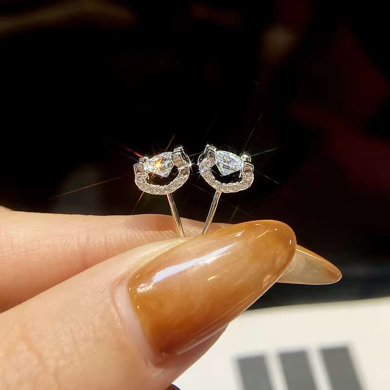 Wholesale 0.5CT Moissanite Mens Womens Stud Earrings 925 Sterling Silver 18K Gold Plated Fine Jewelry Parties Engagements