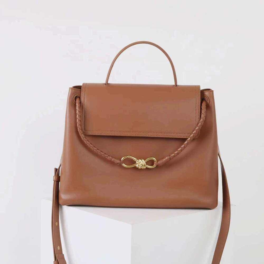 Hand Women 2025 New Retro Shoulder Bags Quality Lady Genuine Leather Tote High Capacity Female Messenger Bag