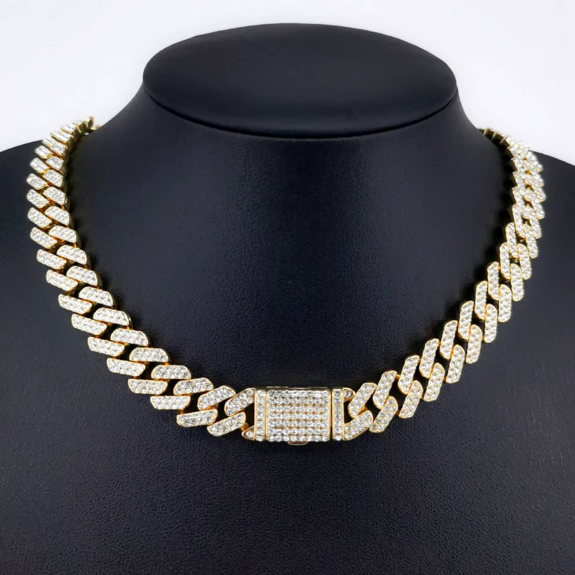 Hot Selg Fashion Hip-hop Stainless Steel 10mm Dia Inlaid Cuban Chain Bracelet Necklace in Europe and America