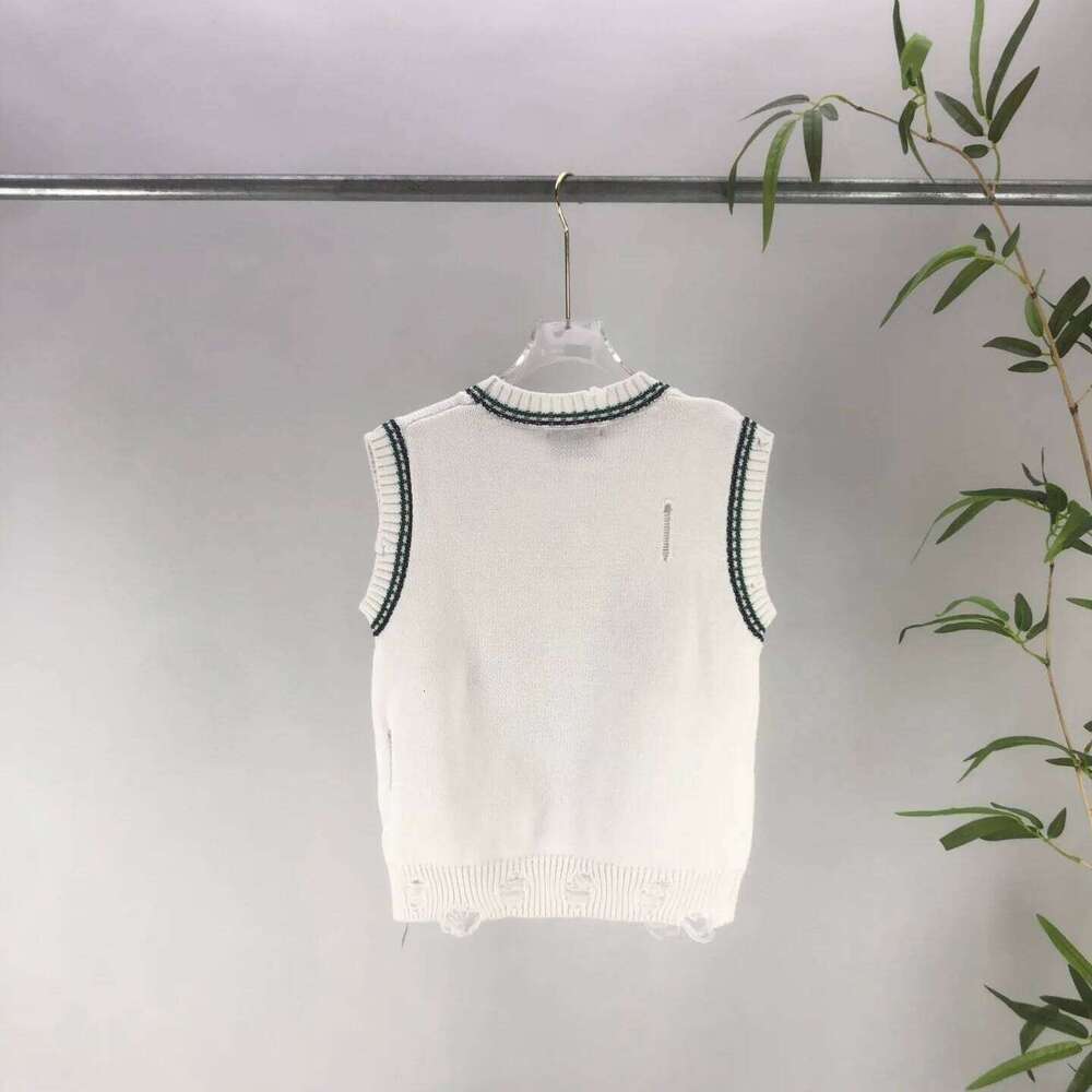 2025 Summer Vacation Women's Sports Knitted Vest +Shorts 2 Piece Outfits Crochet Sets Letter Jacquard Pattern Matching Set