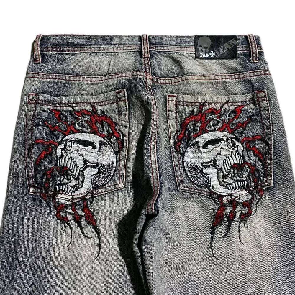 Y2k Gothic Heavy Industry Pocket Skull Embroidery Mid Rise Mens and Womens Haruku Streetwear Punk Casual Wide Leg Washed Jeans