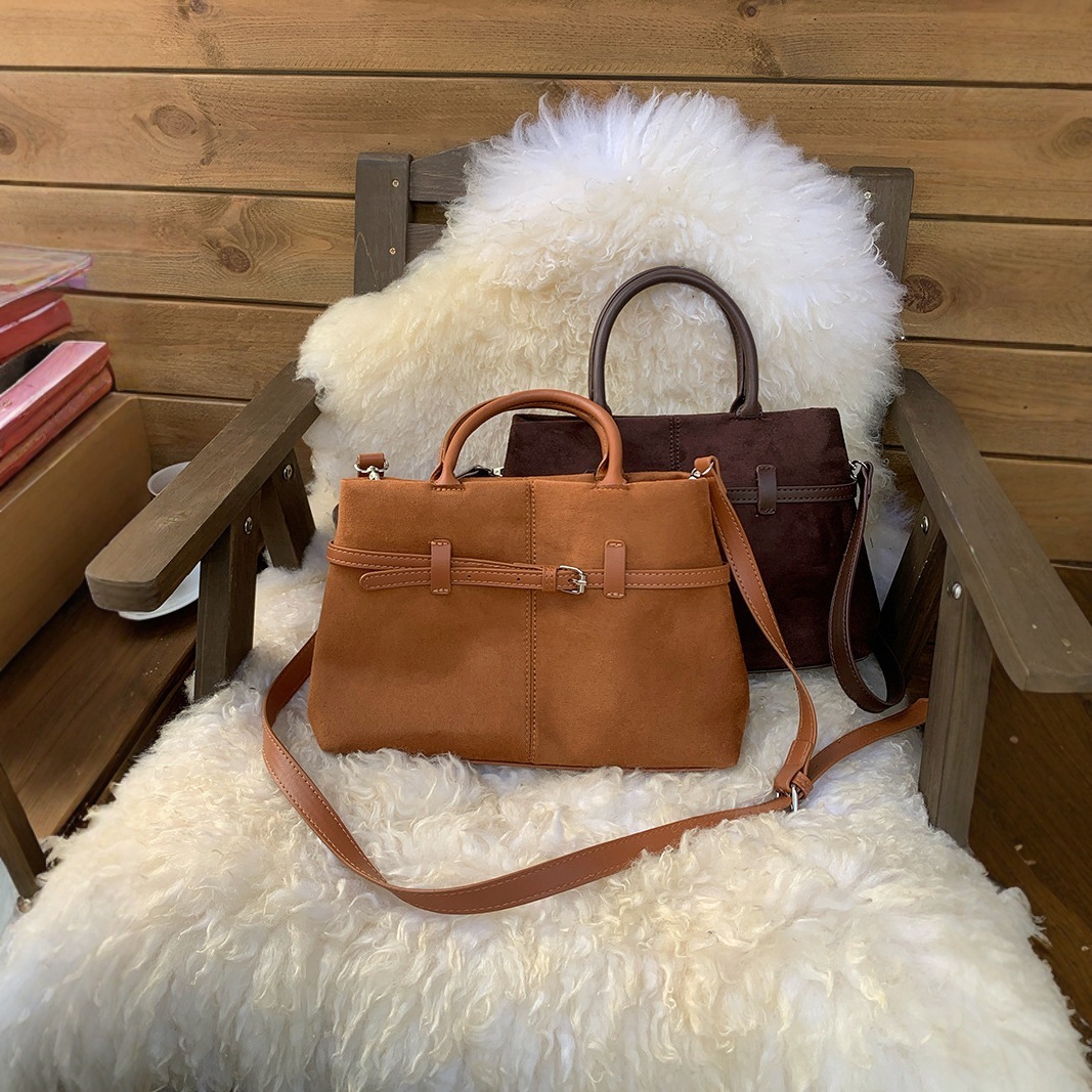 designer Maillard Large Capacity Handbag 2025 New Autumn Winter Plush Color-Block Matte Tote Bag Single Shoulder Crossbody Women's Bag