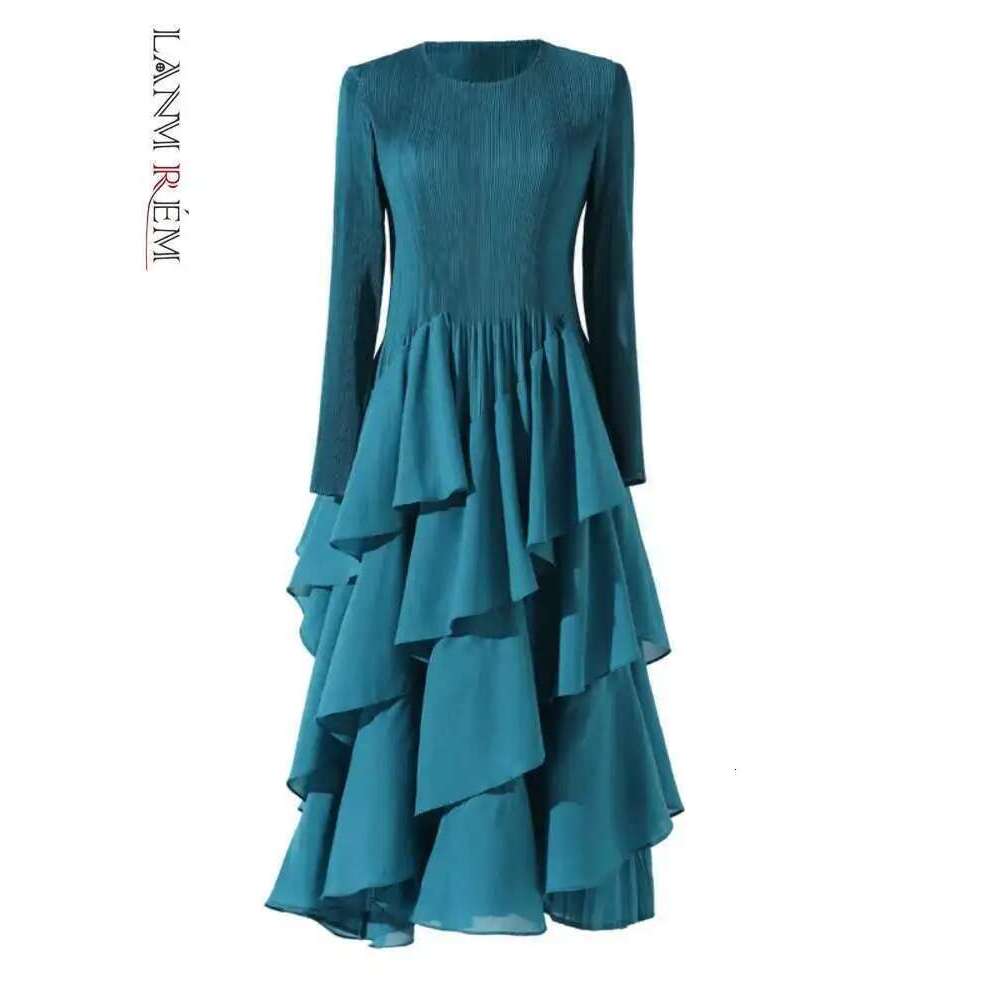 LANMREM Elegant Pleated Dress For Women Round Neck Long Sleeves Ruffles A-Line Dresses Fashion 2025 Spring New 32C2026