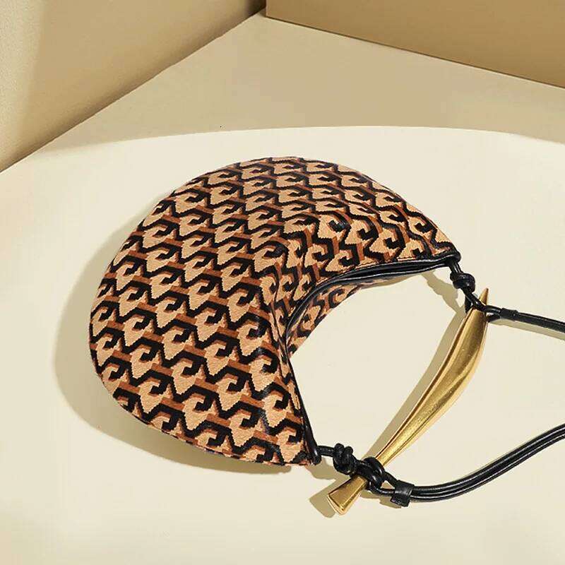 VM FASHION KISS 2025 New Women's Bags Genuine Horsehide Shoulder Cows Pattern Detachable Strap Messenger Bag Designer