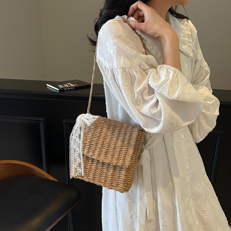 designer Beach Vacation Handwoven Tote Bag for Women 2025 New Fashionable Stylish Lace Bow Single Shoulder Crossbody Bag