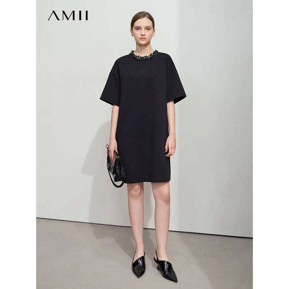 Amii Minimalist T Shirt For Women 2025 Spring New Elegant Fashion O Neck Short Sleeve Mid Length Knitted Dress 12511001