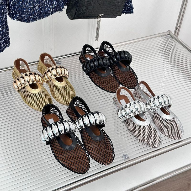 2025 Mesh Flats womens Sandals Hollow Designer Sandal Fashion Female Metal Buckle Rivet Luxury Elegant Ballet Round Head Breathable Mesh Pumps Women m