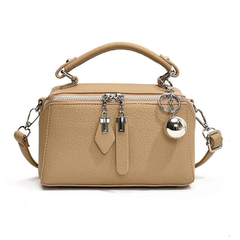 designer New Foreign Trade Women's Bag 2025 Retro Fashion Single Shoulder Bag Simple Texture Crossbody Bag Casual Handbag Small Square Bag