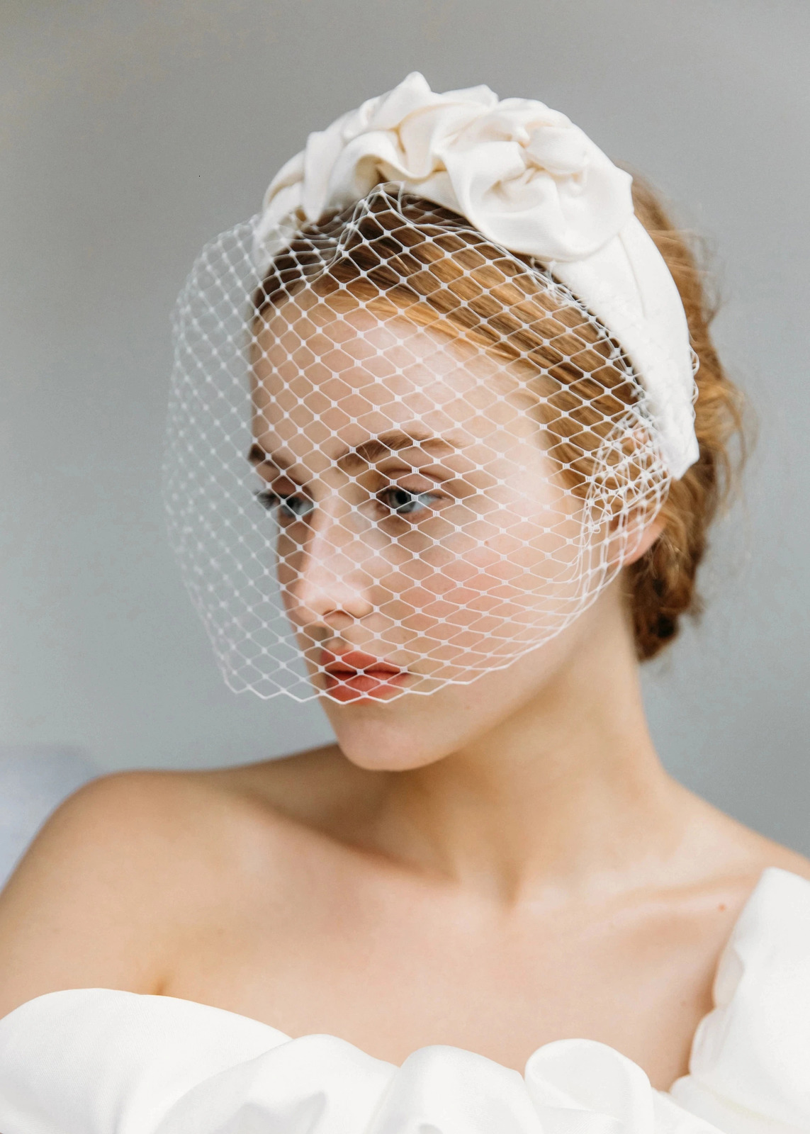 White Birdcage Veil for Bridal White Handmade Flowers Wide Hair Band Headband Veil Vintage Wedding Accessories Fascinators 250530