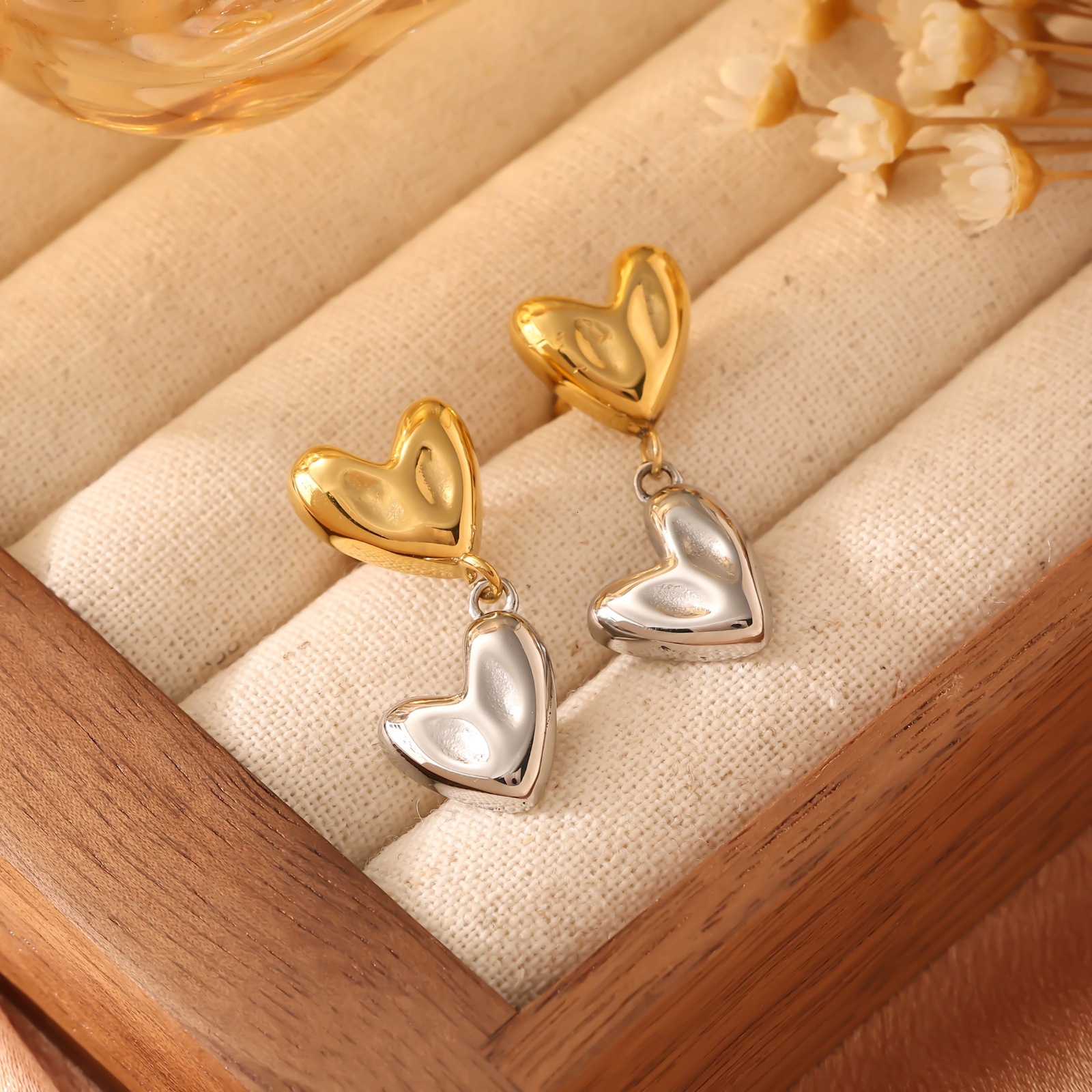 Needle Color-Block Minimalist Heart Asymmetric Cold Style Design Light Versatile Earrings Jewelry