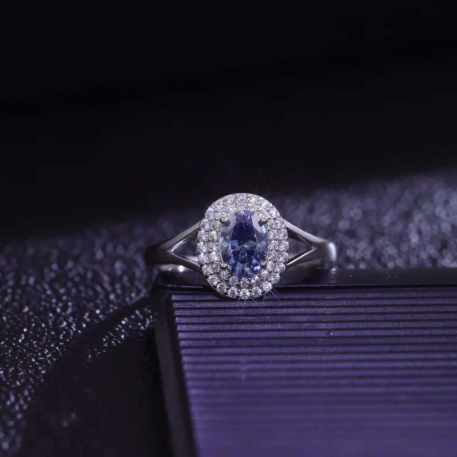 Wedding Bridal Jewelry White Gold Plated 925 Sterling Silver Ring Oval Shape VVS1 Moissanite Engagement Ring Women