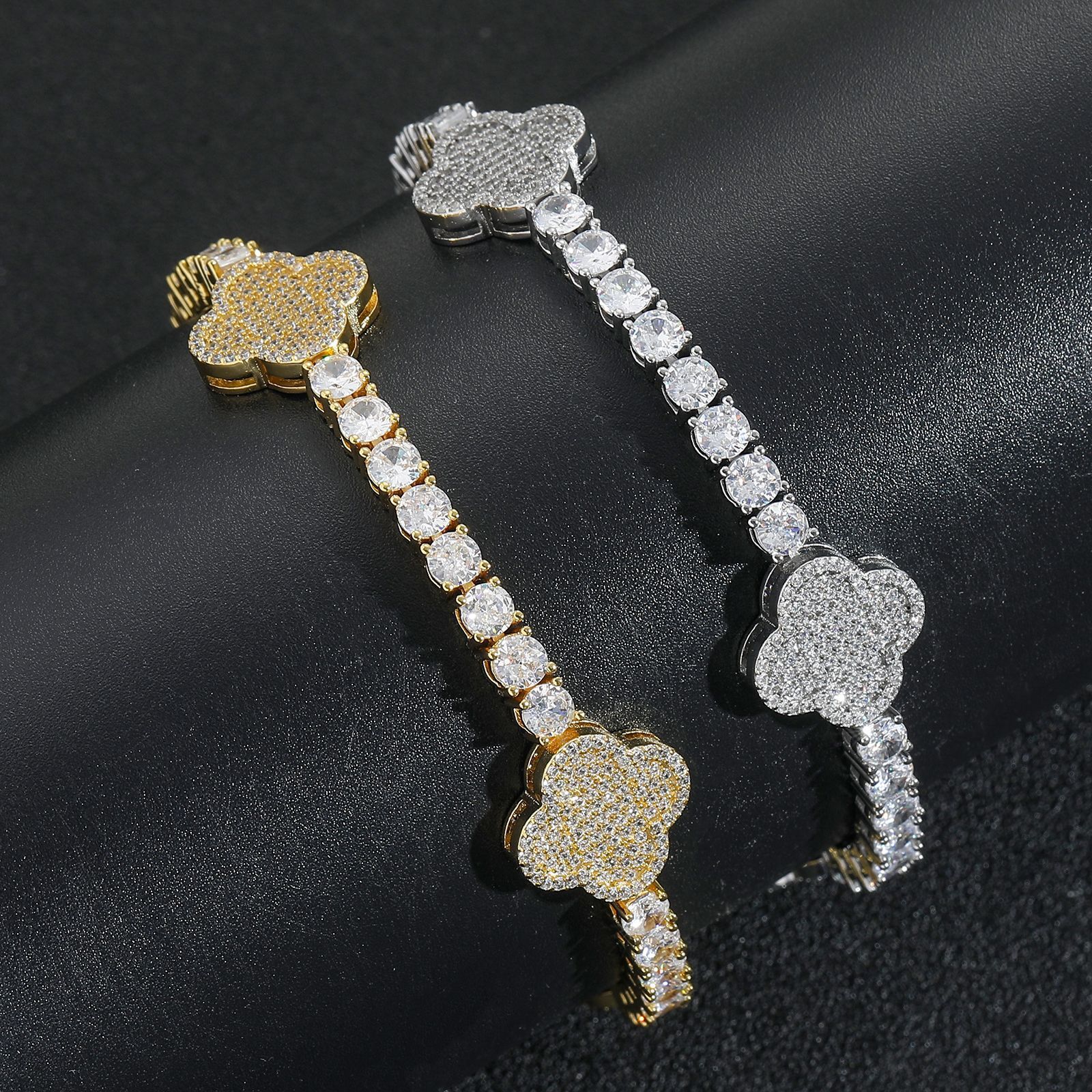 Meisa Hip-Hop Bracelet One Row of Diamonds Four-Leaf Clover Tennis Chain Trendy Unisex Moissanite Versatile Fashion Bracelet moissanite