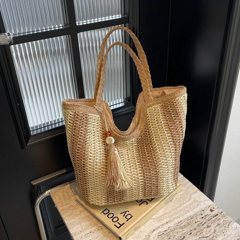2025 New Casual Straw Woven Women's Large Capacity Designer Summer Single Shoulder Commuting Woven Bag Beach Bag Trendy Single Shoulder Bag 5