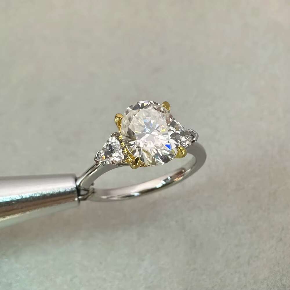 3Carat 8x10mm Oval Shape Ring With Pear Cut Moissanite Three Stone Moissanite Engagement Ring for Women