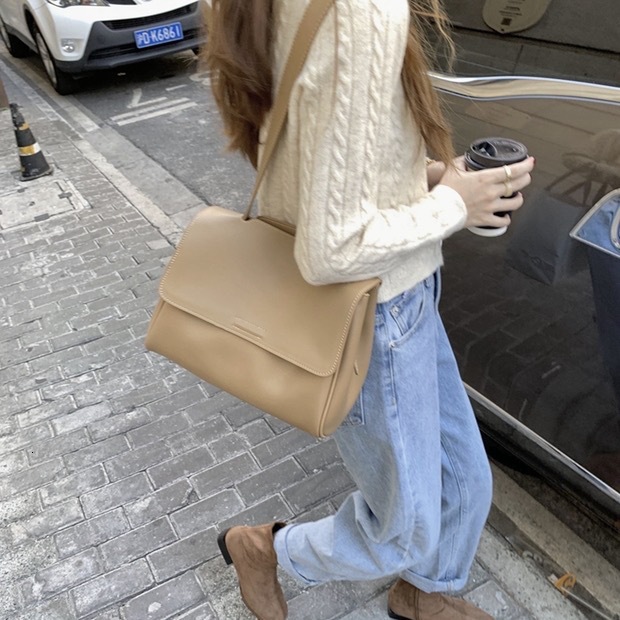 designer Rich Dark Brown Korean INS New 2025 Summer Flap Bag Elegant Commuter PU Bag Women's Shoulder Crossbody Bag