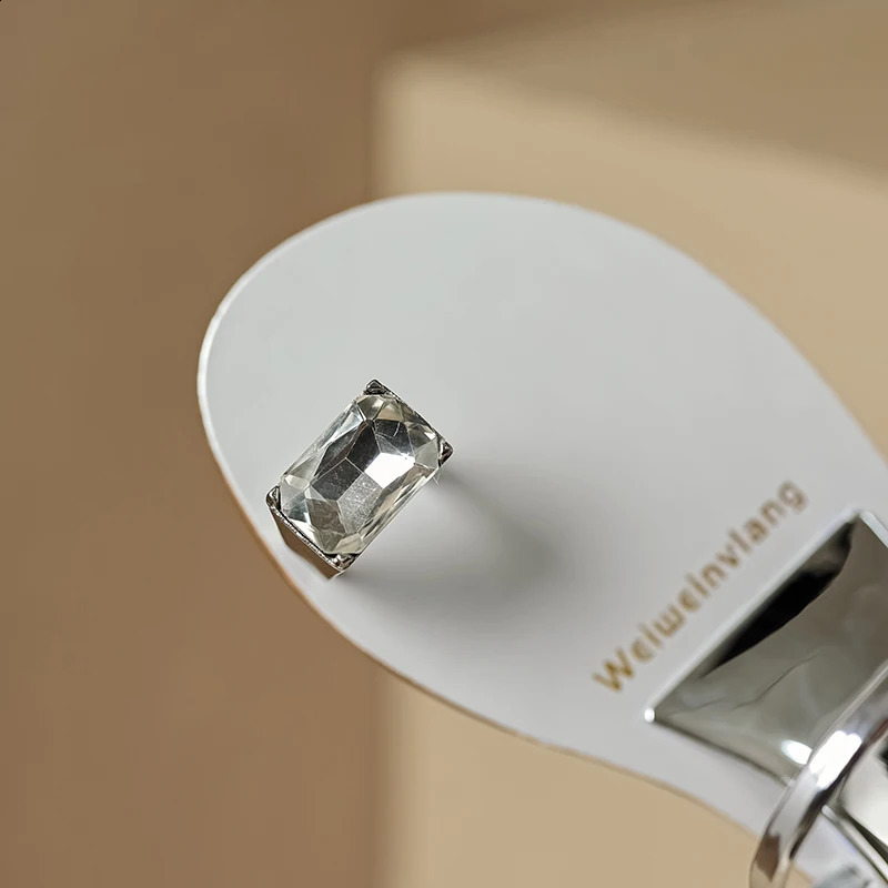 summer womens outerwear flip flops slippers Ladies Casual Sandals flat shoes fashion rhinestone sexy style shopping 250528