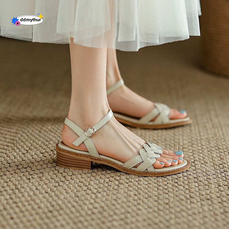 Handmade Artistic Style Sandals 2024 Summer New Comfortable Versatile Woven Hollow Casual Flat Shoes for Women ddmythur