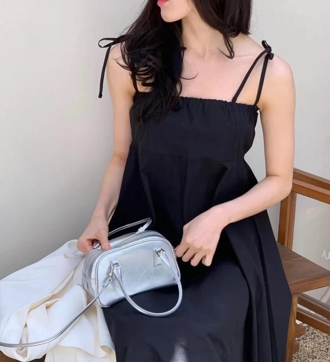 designer 2025 New PU Texture Silver Bag Polyester Small Square Bag Fashion Versatile Handbag Crossbody Bowling Ball Small Bag